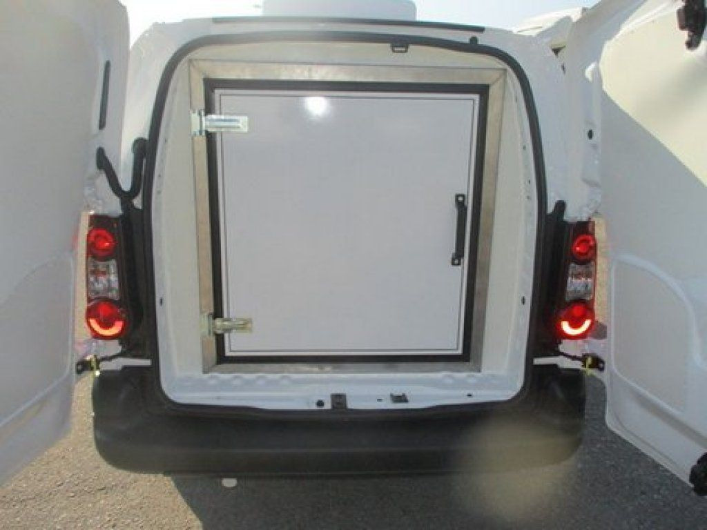 Citroën Berlingo freezer - Furgonas šaldytuvas: foto 4 Citroën Berlingo freezer - Furgonas šaldytuvas: foto 4