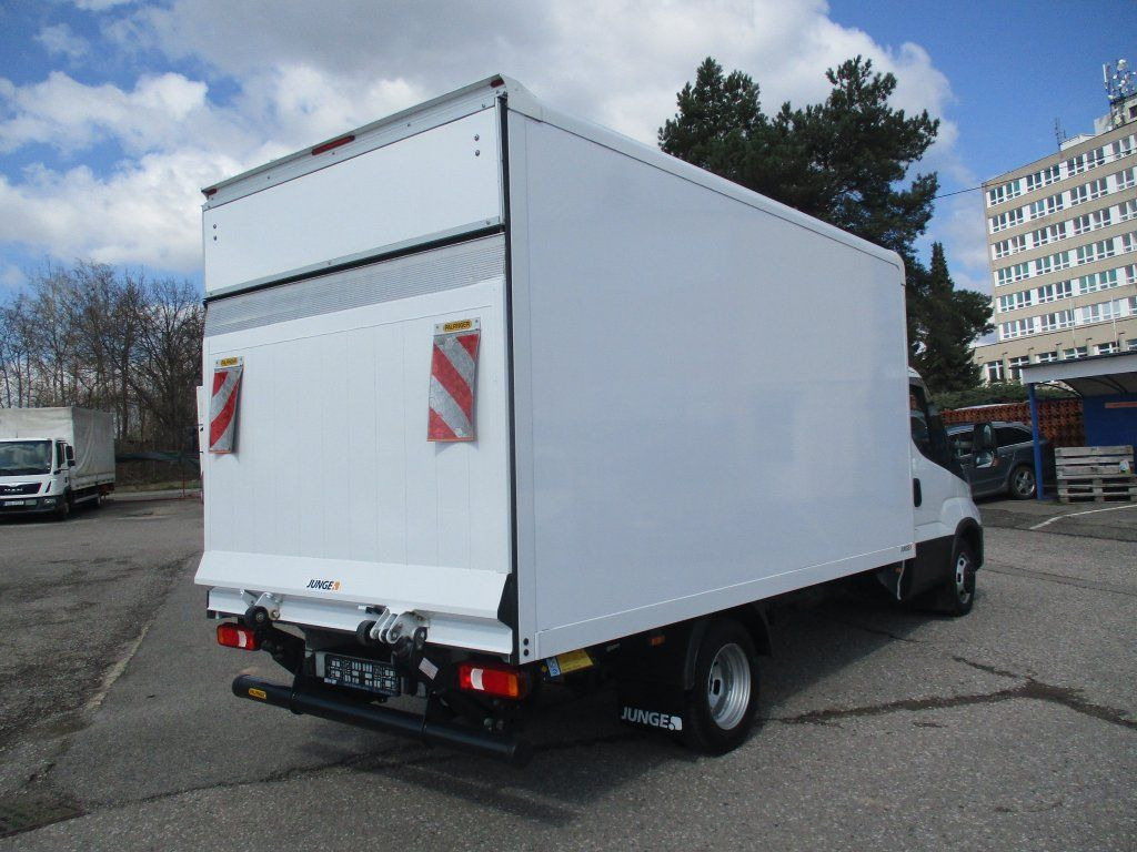 Iveco 35C16 Daily,2.3L Palfinger - Furgonas su krovinių dėže: foto 5 Iveco 35C16 Daily,2.3L Palfinger - Furgonas su krovinių dėže: foto 5