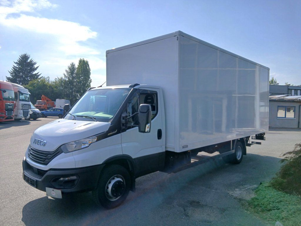 Iveco 72-210 (70C210) - Furgonas su krovinių dėže: foto 2 Iveco 72-210 (70C210) - Furgonas su krovinių dėže: foto 2
