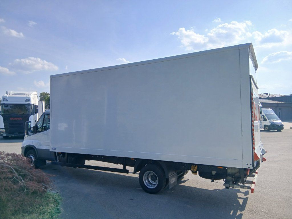 Iveco 72-210 (70C210) - Furgonas su krovinių dėže: foto 5 Iveco 72-210 (70C210) - Furgonas su krovinių dėže: foto 5