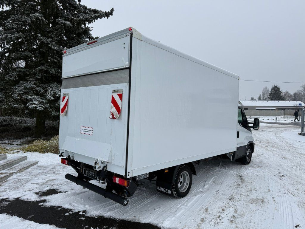 Iveco Daily 35C16 - Furgonas su krovinių dėže: foto 4 Iveco Daily 35C16 - Furgonas su krovinių dėže: foto 4