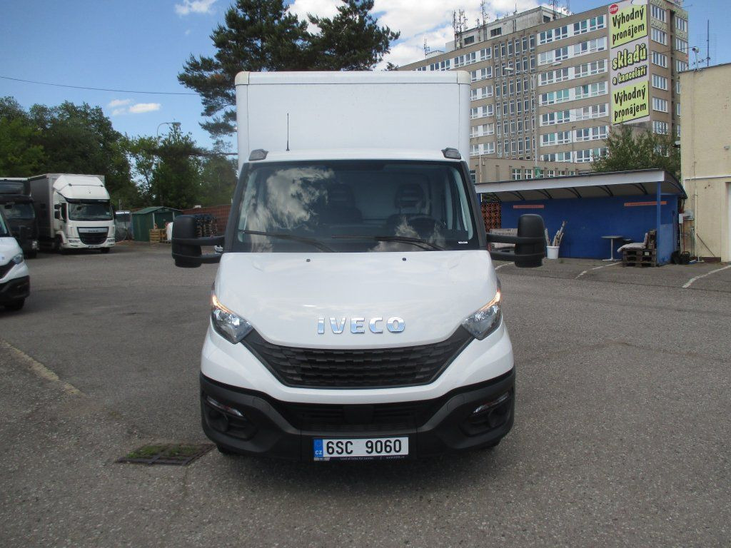 Iveco Daily 35C16 - Furgonas su krovinių dėže: foto 2 Iveco Daily 35C16 - Furgonas su krovinių dėže: foto 2