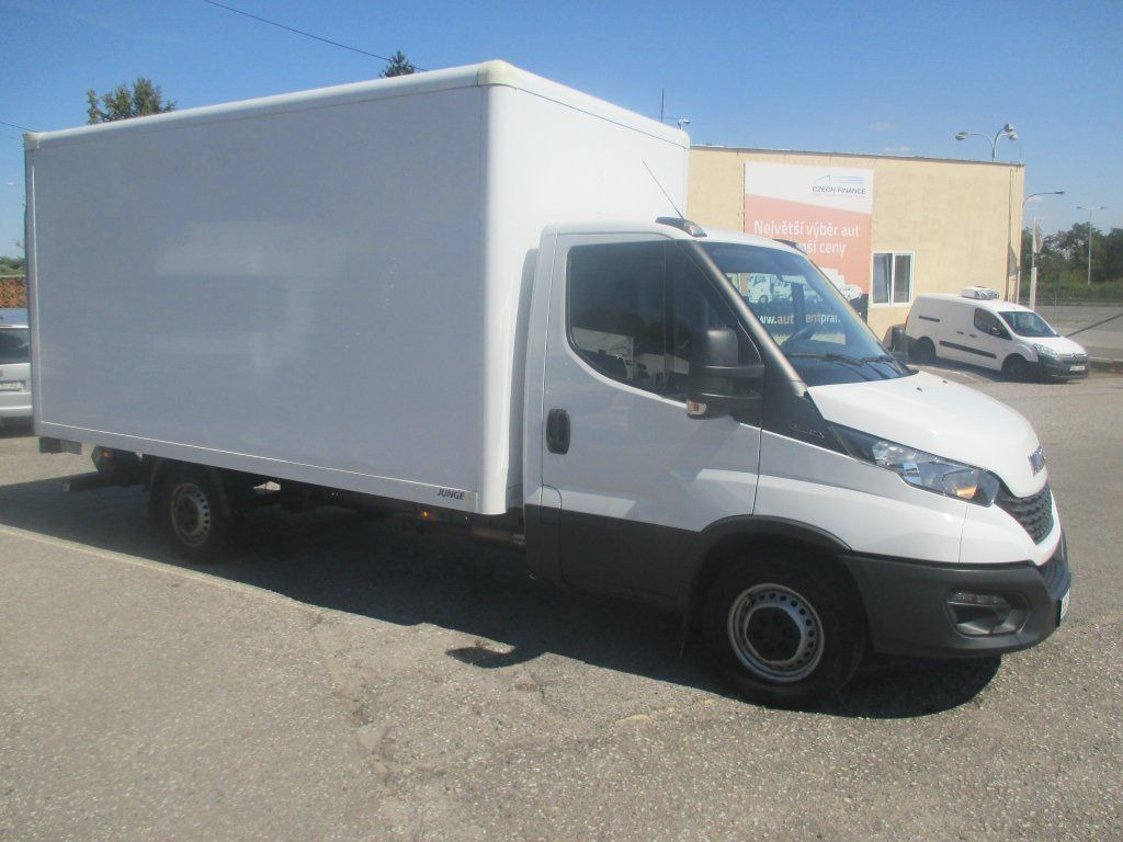 Iveco Daily 35S16 - Krovininis mikroautobusas: foto 2 Iveco Daily 35S16 - Krovininis mikroautobusas: foto 2