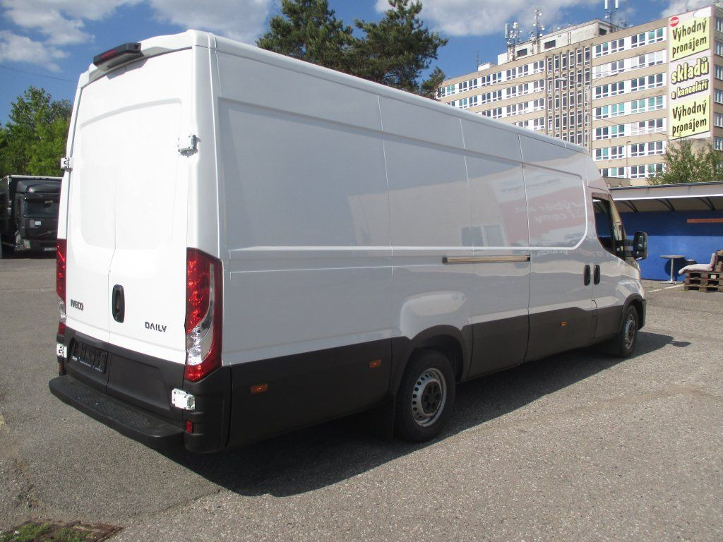 Iveco Daily 35S16 - Krovininis mikroautobusas: foto 5 Iveco Daily 35S16 - Krovininis mikroautobusas: foto 5