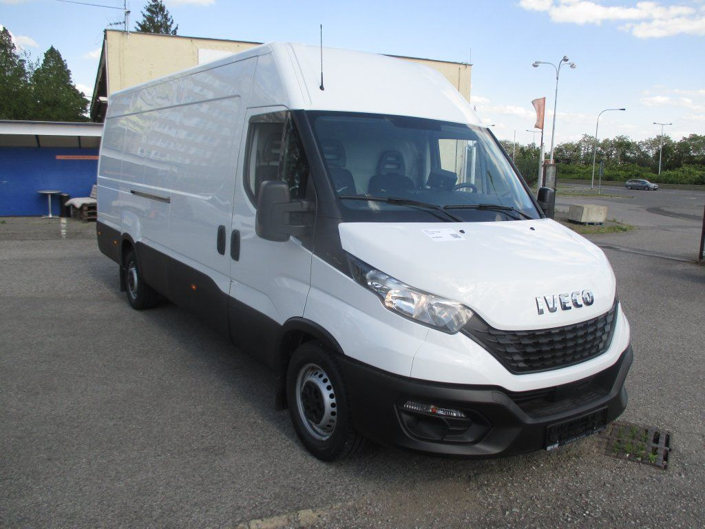 Iveco Daily 35S16 - Krovininis mikroautobusas: foto 3 Iveco Daily 35S16 - Krovininis mikroautobusas: foto 3