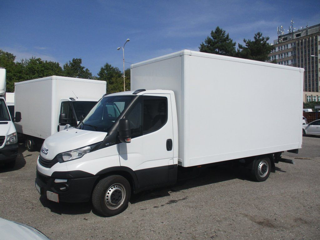Iveco Daily 35S16 mit LBW - Furgonas su krovinių dėže: foto 1 Iveco Daily 35S16 mit LBW - Furgonas su krovinių dėže: foto 1