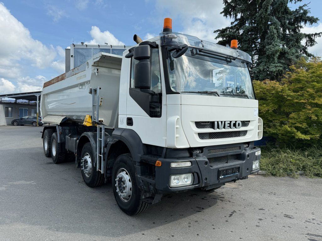Iveco Trakker 410 S1 8x4 - Savivartis sunkvežimis: foto 2 Iveco Trakker 410 S1 8x4 - Savivartis sunkvežimis: foto 2