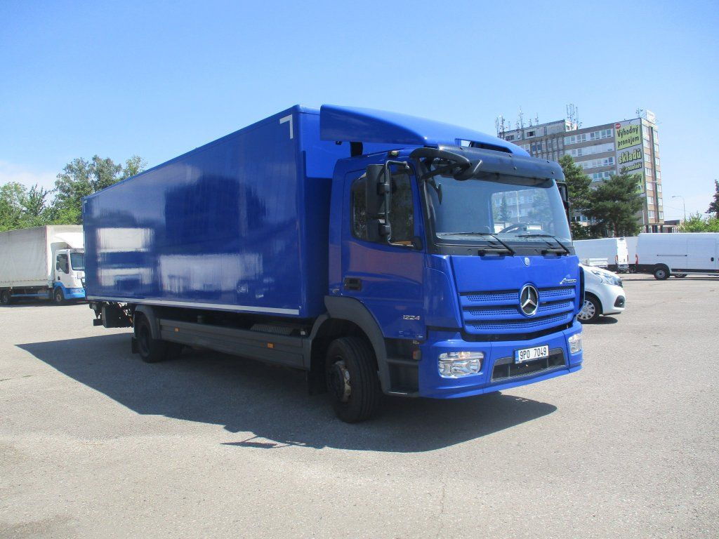 Mercedes-Benz Atego 1224 mit LBW - Refrižeratorius sunkvežimis: foto 2 Mercedes-Benz Atego 1224 mit LBW - Refrižeratorius sunkvežimis: foto 2