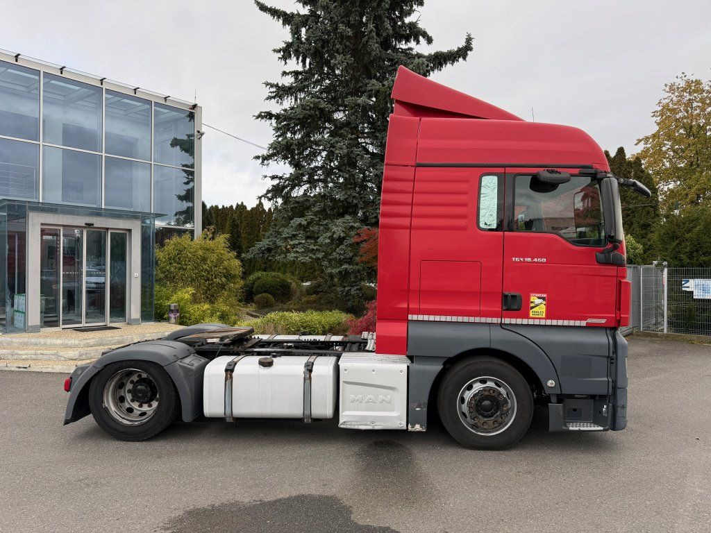 MAN TGX18.460 EURO 6 MEGA/lowdeck NEW TACHO RETARDER - Vilkikas: foto 3 MAN TGX18.460 EURO 6 MEGA/lowdeck NEW TACHO RETARDER - Vilkikas: foto 3
