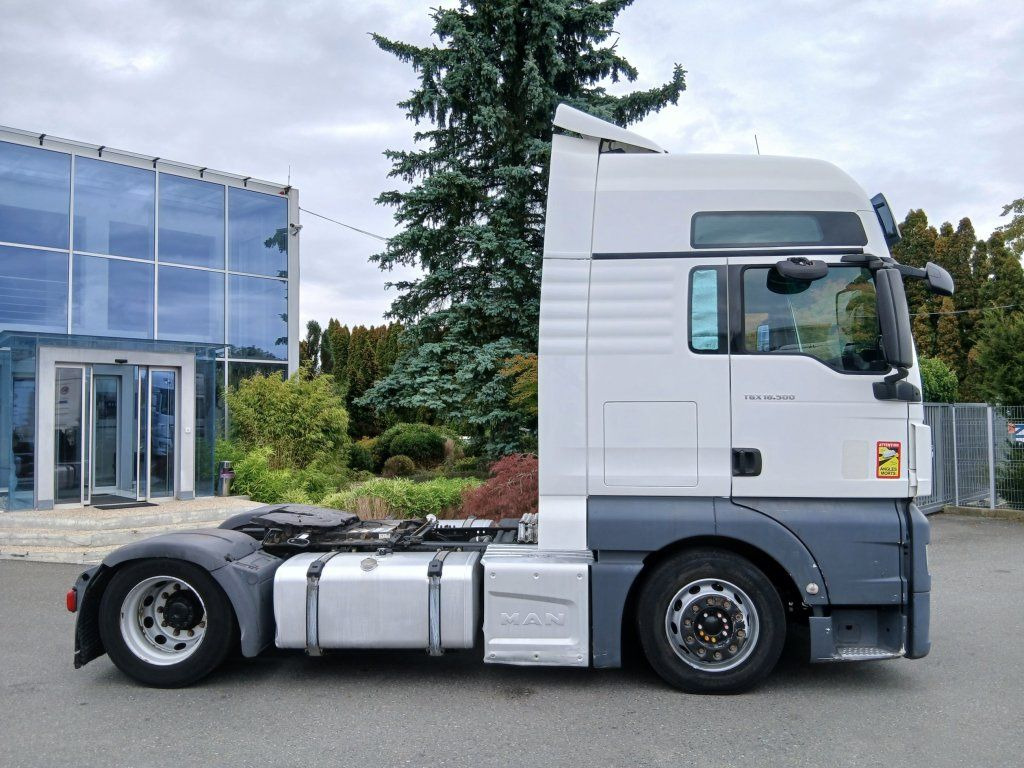 MAN TGX18.500 XXL EURO 6 MEGA/lowdeck - Vilkikas: foto 3 MAN TGX18.500 XXL EURO 6 MEGA/lowdeck - Vilkikas: foto 3