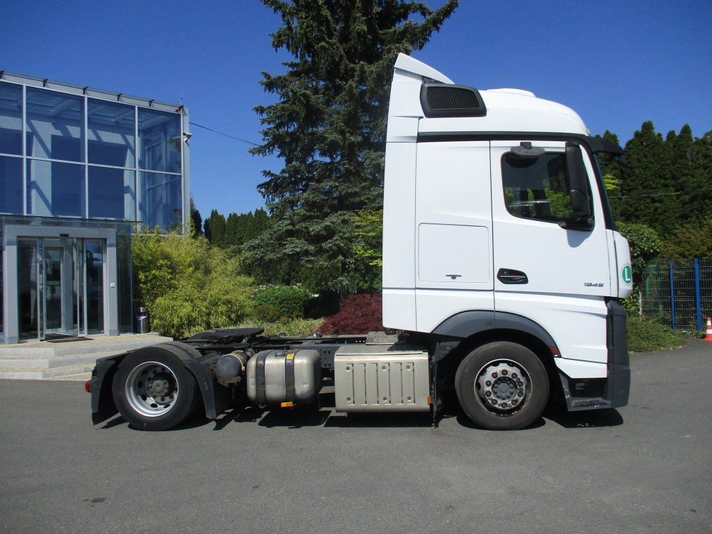 Mercedes-Benz 1845 Actros EURO 6 MEGA/lowdeck - Vilkikas: foto 4 Mercedes-Benz 1845 Actros EURO 6 MEGA/lowdeck - Vilkikas: foto 4