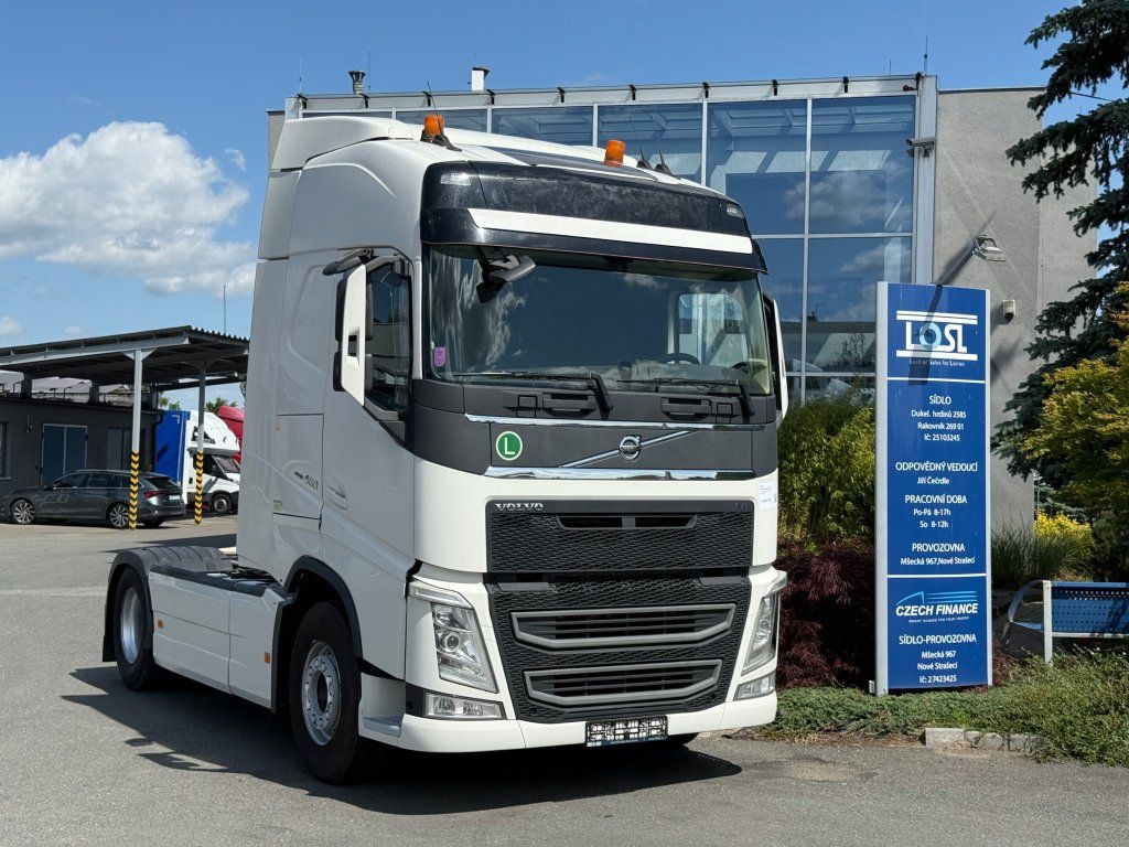 Volvo FH460 EURO 6 ADR - Vilkikas: foto 2 Volvo FH460 EURO 6 ADR - Vilkikas: foto 2