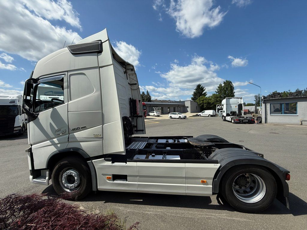 Volvo FH460 EURO 6 ADR - Vilkikas: foto 5 Volvo FH460 EURO 6 ADR - Vilkikas: foto 5