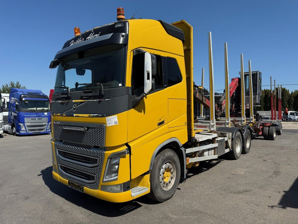 Volvo FH 16 750 6x4 + Fliegl - Miškovežis, Sunkvežimis su kranu: foto 3 Volvo FH 16 750 6x4 + Fliegl - Miškovežis, Sunkvežimis su kranu: foto 3