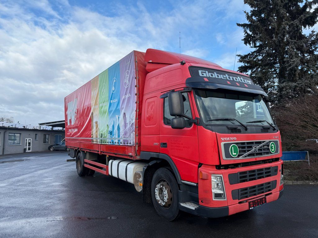 Volvo FM260 EURO 3 - Tentinis sunkvežimis: foto 2 Volvo FM260 EURO 3 - Tentinis sunkvežimis: foto 2