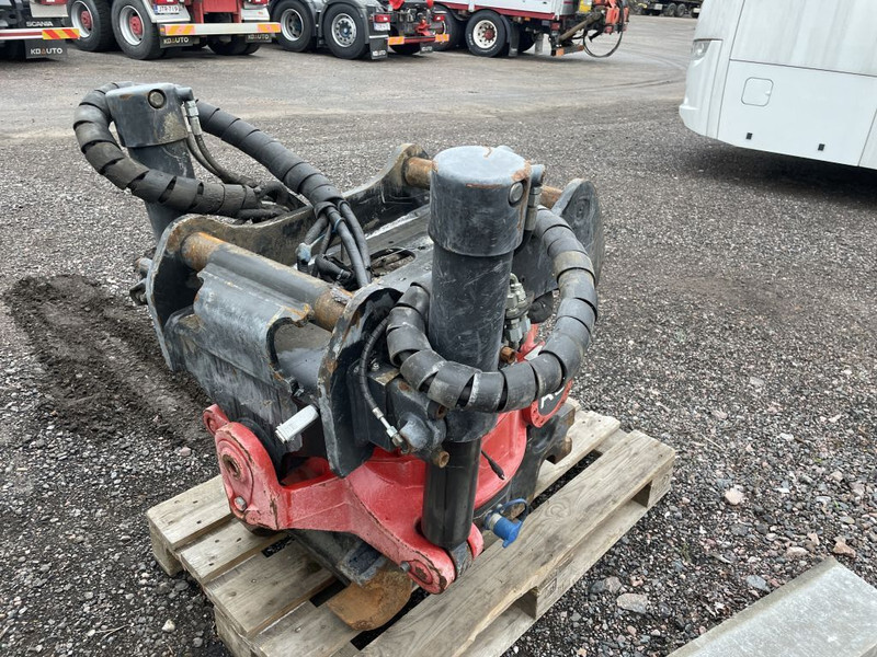 Padargas - Statybinė technika ROTOTILT R8: foto 1