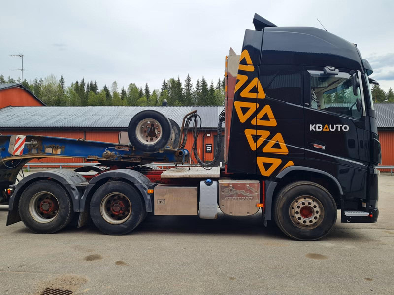 Volvo FH16 750 | 6x4 | ADR | 100 TON | ADR EXll, EXlll, AT | RETARDER | 100 TON VOLVO + VANG - Vilkikas: foto 3 Volvo FH16 750 | 6x4 | ADR | 100 TON | ADR EXll, EXlll, AT | RETARDER | 100 TON VOLVO + VANG - Vilkikas: foto 3