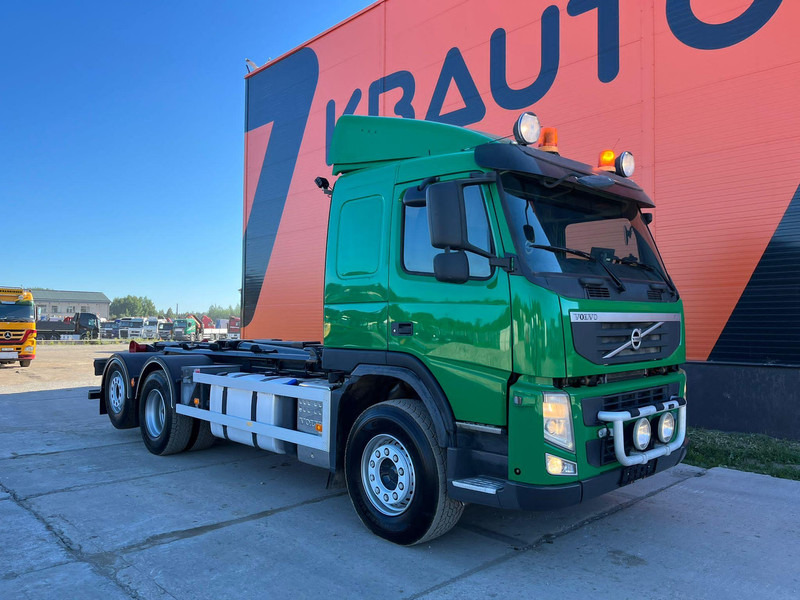 Volvo FM 450 | Hiab XR 17 ton | L=5300 mm - Hook-lift sunkvežimis: foto 3 Volvo FM 450 | Hiab XR 17 ton | L=5300 mm - Hook-lift sunkvežimis: foto 3