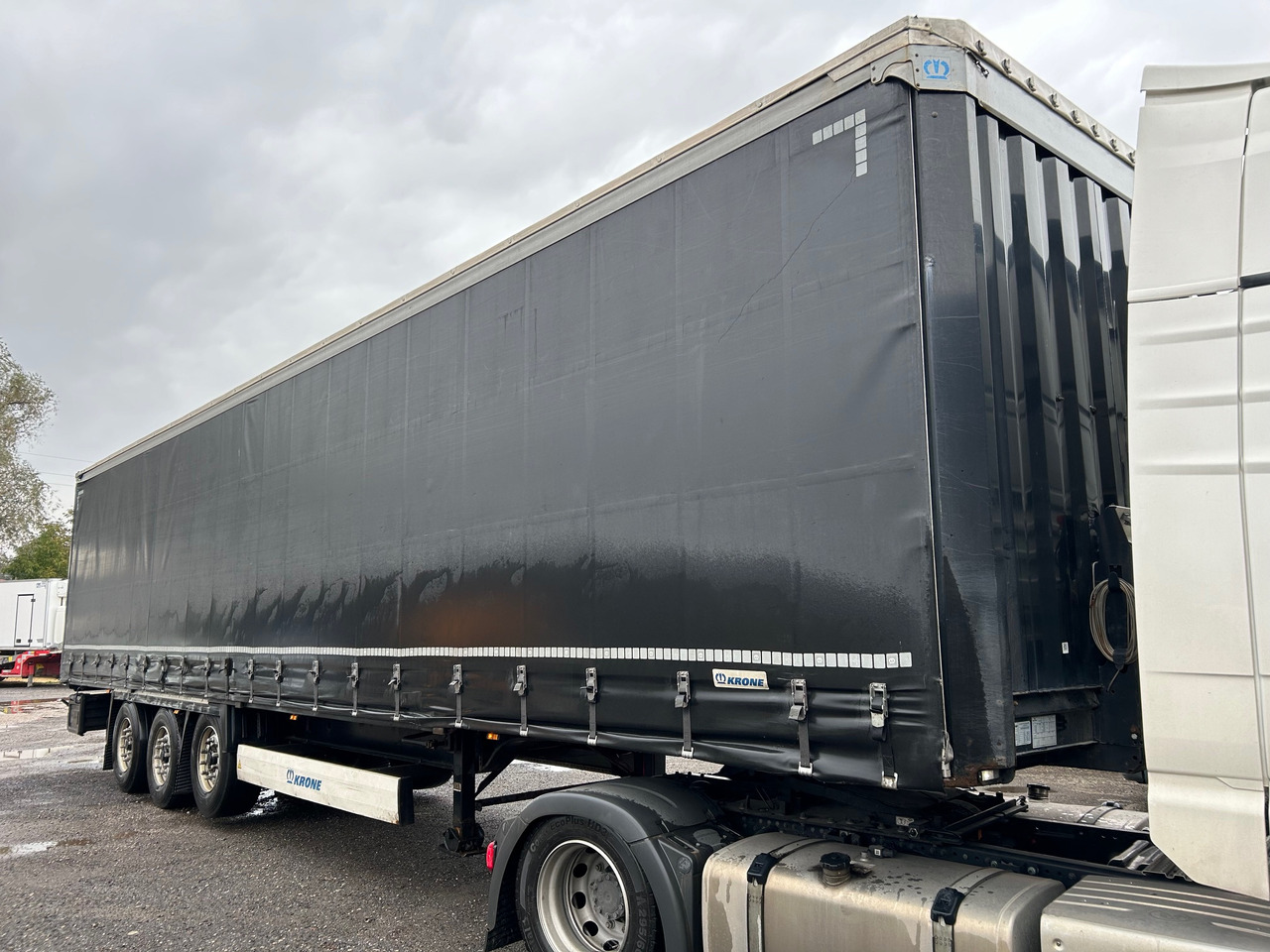KRONE Coil Liner 2017 Tautliner Coilmulde - Tentinė puspriekabė: foto 1 KRONE Coil Liner 2017 Tautliner Coilmulde - Tentinė puspriekabė: foto 1