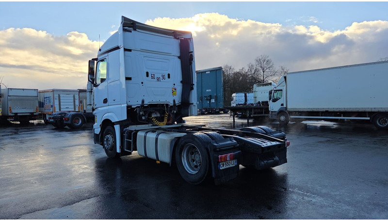 Mercedes-Benz Actros 1845 - Vilkikas: foto 3 Mercedes-Benz Actros 1845 - Vilkikas: foto 3