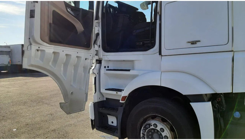 Mercedes-Benz Actros 1845 EEV - Vilkikas: foto 4 Mercedes-Benz Actros 1845 EEV - Vilkikas: foto 4