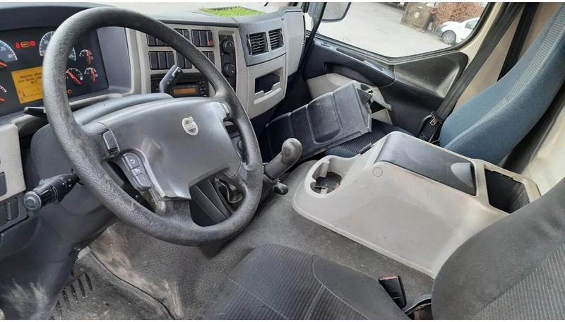 Volvo FL 240 - Tentinis sunkvežimis: foto 5 Volvo FL 240 - Tentinis sunkvežimis: foto 5