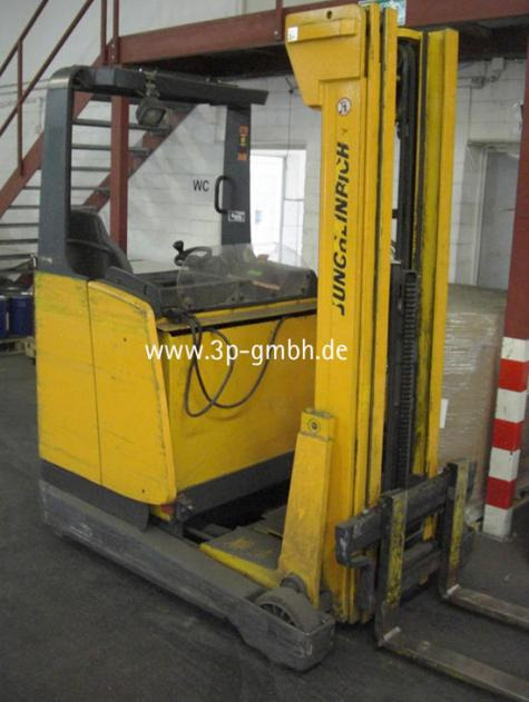 Jungheinrich ETV 214 AC Electric Reach Truck - Krautuvas su šakėmis: foto 1 Jungheinrich ETV 214 AC Electric Reach Truck - Krautuvas su šakėmis: foto 1
