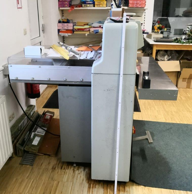 Polar 58 EM cutting machine - Popieriaus pjaustymo mašina: foto 4 Polar 58 EM cutting machine - Popieriaus pjaustymo mašina: foto 4