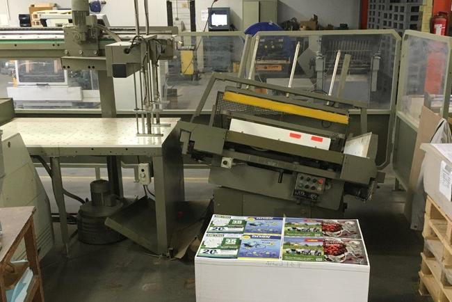 Polar Mohr 137 EM-MON cutting line - Popieriaus pjaustymo mašina: foto 3 Polar Mohr 137 EM-MON cutting line - Popieriaus pjaustymo mašina: foto 3