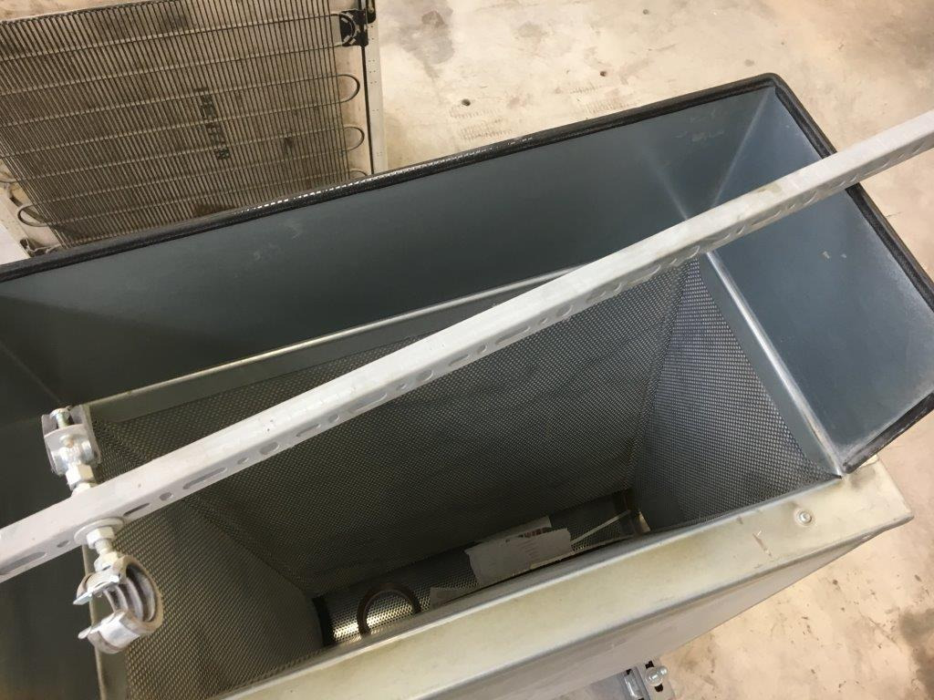 Polar Mohr chip extraction hopper - Popieriaus pjaustymo mašina: foto 3 Polar Mohr chip extraction hopper - Popieriaus pjaustymo mašina: foto 3