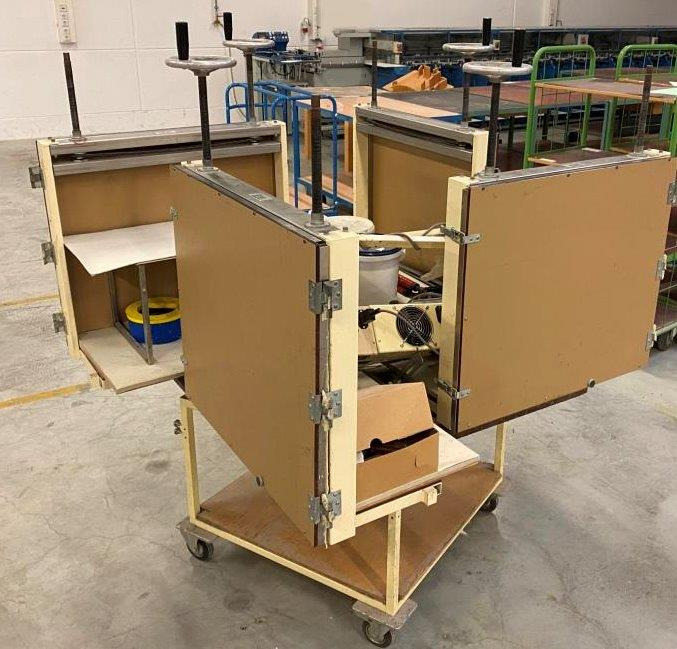Rarity - Müro block gluing machines 4 x 5000 A2 WT2 - for desk pads revised in mint condition - Spausdinimo mašina: foto 1 Rarity - Müro block gluing machines 4 x 5000 A2 WT2 - for desk pads revised in mint condition - Spausdinimo mašina: foto 1