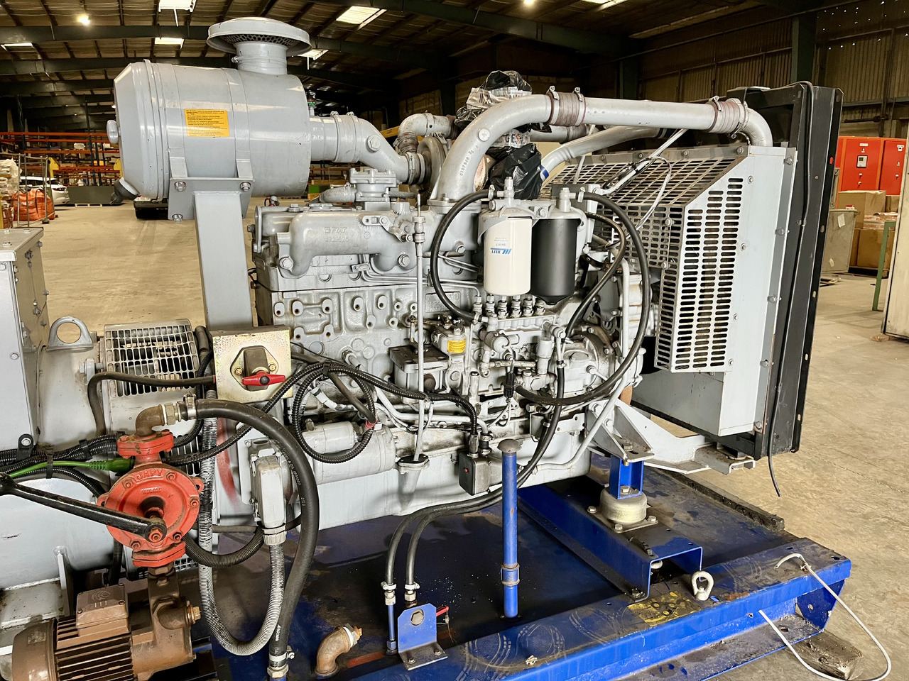 2h Energy 150 kVa IVECO 8361 - Elektrinis generatorius: foto 2 2h Energy 150 kVa IVECO 8361 - Elektrinis generatorius: foto 2