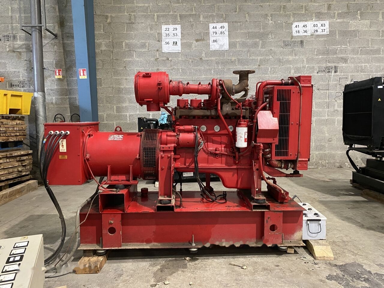 SDMO 110 kVa - Elektrinis generatorius: foto 2 SDMO 110 kVa - Elektrinis generatorius: foto 2