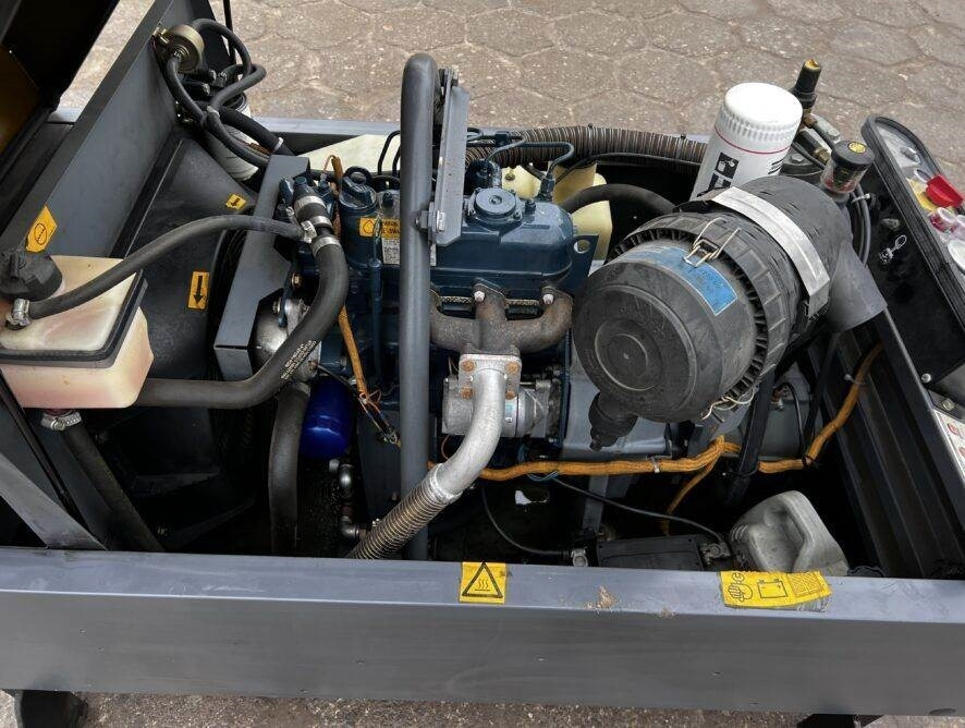 Atlas Copco Kompresor XAS47 - Oro kompresorius: foto 4 Atlas Copco Kompresor XAS47 - Oro kompresorius: foto 4