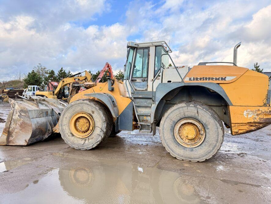 Liebherr L564 - Ratinis krautuvas: foto 2 Liebherr L564 - Ratinis krautuvas: foto 2