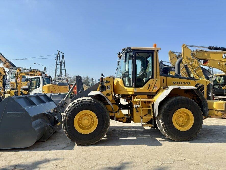 Volvo L120F - Ratinis krautuvas: foto 3 Volvo L120F - Ratinis krautuvas: foto 3