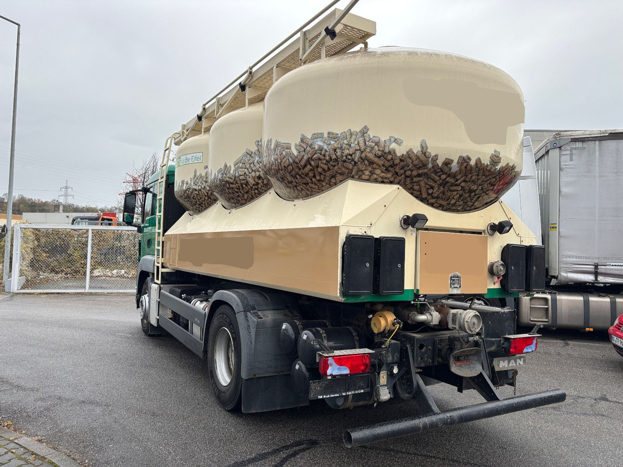 MAN TGS 18.440 Silo/Waage/Kompressor/40m Schlauch - Autocisterna: foto 4 MAN TGS 18.440 Silo/Waage/Kompressor/40m Schlauch - Autocisterna: foto 4