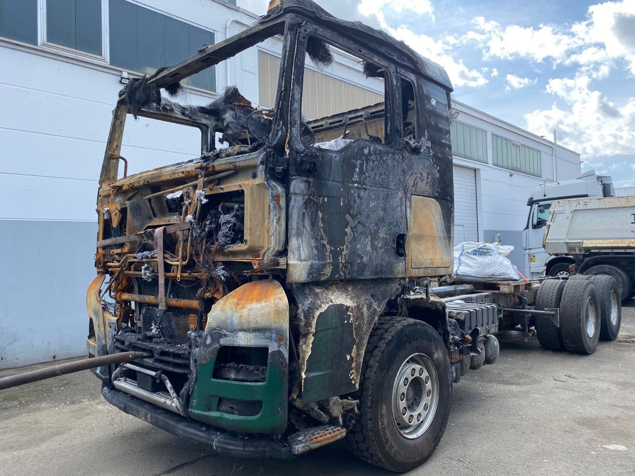 MAN TGX 26.580 Verbrannt 6x4 - Važiuoklės sunkvežimis: foto 2 MAN TGX 26.580 Verbrannt 6x4 - Važiuoklės sunkvežimis: foto 2