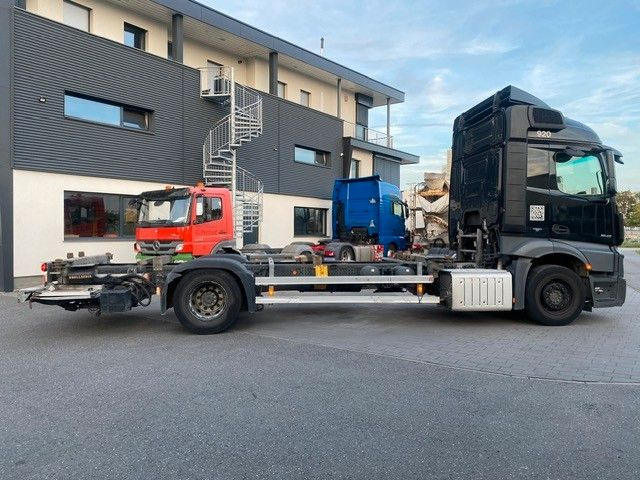 Konteineris-vežimus/ Sukeisti kūną sunkvežimis Mercedes-Benz Actros 1842 BDF LBW 1845 2x Mercedes-Benz Actros 1842 BDF LBW 1845 2x: foto 6 Konteineris-vežimus/ Sukeisti kūną sunkvežimis Mercedes-Benz Actros 1842 BDF LBW 1845 2x Mercedes-Benz Actros 1842 BDF LBW 1845 2x: foto 6