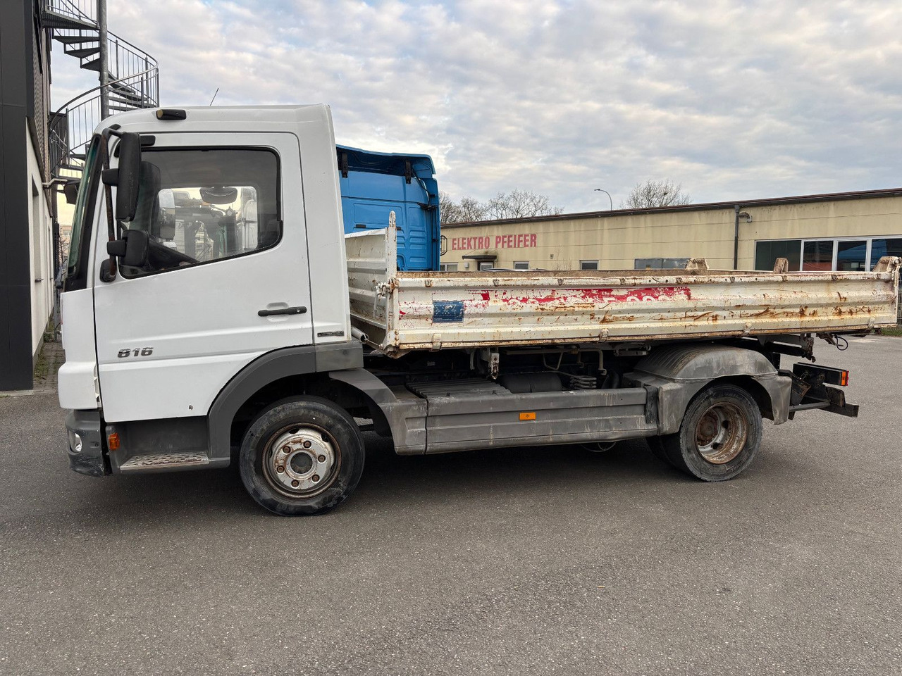 Mercedes-Benz Atego 816 Meiller/Anhängerkupp./Blatt - Mažas savivartis: foto 5 Mercedes-Benz Atego 816 Meiller/Anhängerkupp./Blatt - Mažas savivartis: foto 5