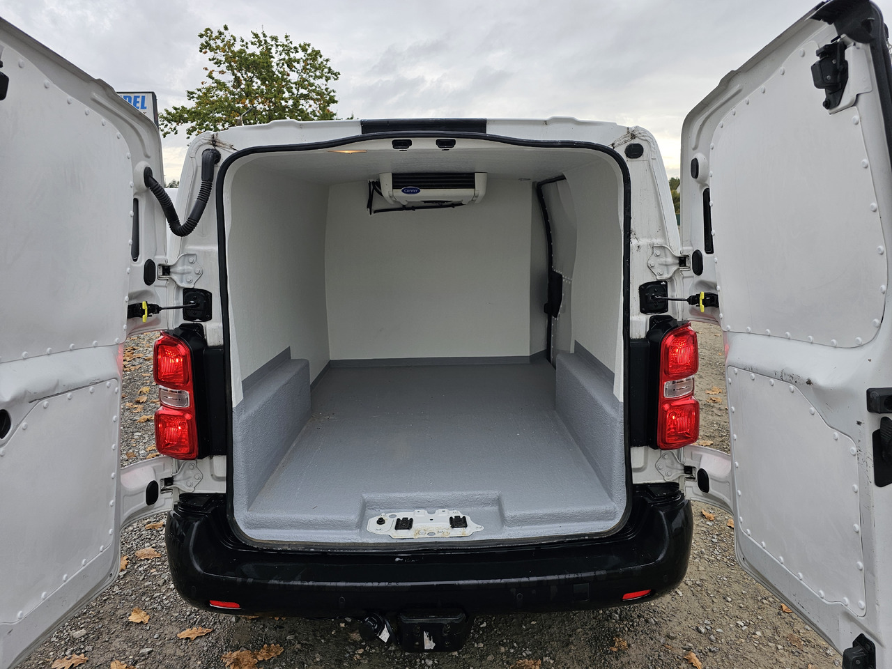 Citroen JUMPY CHLODNIA MROZNIA CARRIER+230V KLIMA NAVI EURO6 - Furgonas šaldytuvas: foto 1 Citroen JUMPY CHLODNIA MROZNIA CARRIER+230V KLIMA NAVI EURO6 - Furgonas šaldytuvas: foto 1