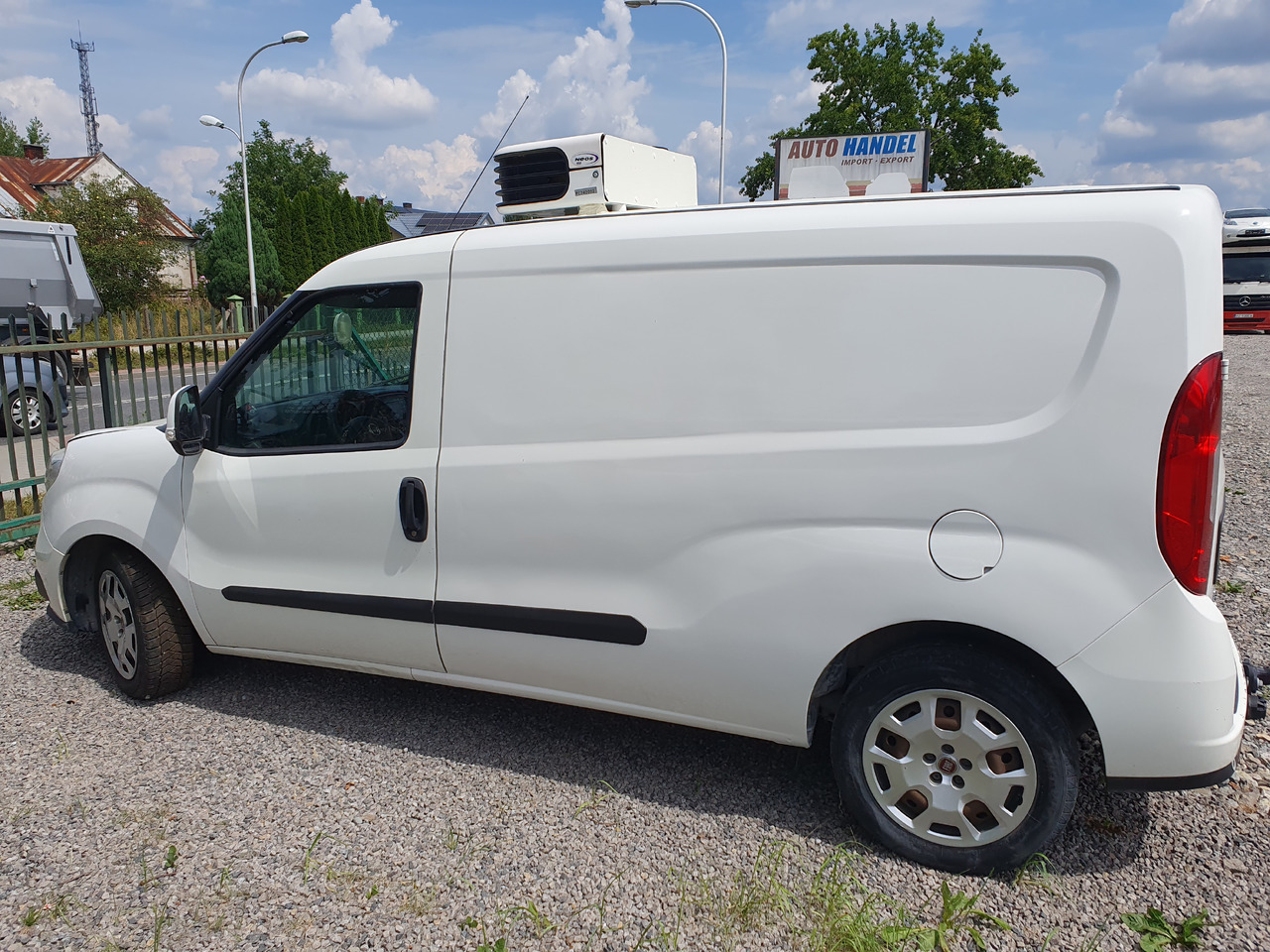 FIAT DOBLO 1.6 LONG CHLODNIA carrier +230v KLIMA EURO6 - Furgonas šaldytuvas: foto 4 FIAT DOBLO 1.6 LONG CHLODNIA carrier +230v KLIMA EURO6 - Furgonas šaldytuvas: foto 4