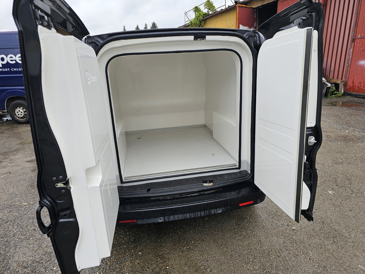 FIAT DOBLO CHLODNIA MROZNIA CARRIER KLIMA EURO6 - Furgonas šaldytuvas: foto 1 FIAT DOBLO CHLODNIA MROZNIA CARRIER KLIMA EURO6 - Furgonas šaldytuvas: foto 1