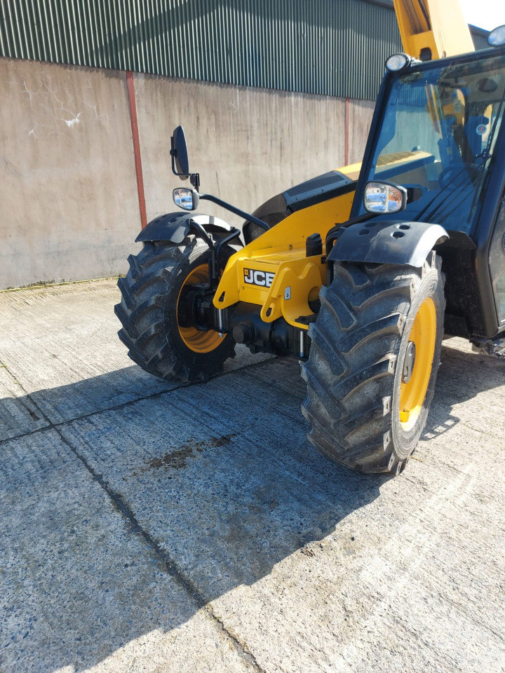 JCB 527-58 Agri - Teleskopinis krautuvas: foto 3 JCB 527-58 Agri - Teleskopinis krautuvas: foto 3