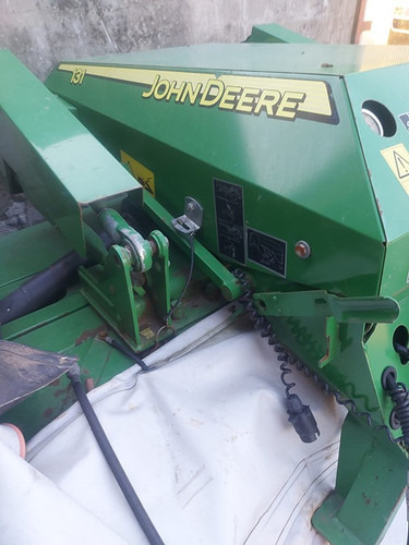 John Deere 131 - Šienapjovė: foto 5 John Deere 131 - Šienapjovė: foto 5