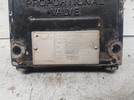 Terex T252 Tr250 Danfoss Proportional Valve End Plate 159h0996 - Atsarginės dalys - Teleskopinis krautuvas: foto 2 Terex T252 Tr250 Danfoss Proportional Valve End Plate 159h0996 - Atsarginės dalys - Teleskopinis krautuvas: foto 2