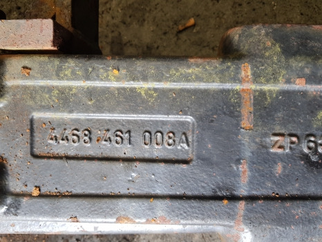 Case 1255 Xl Front Axle Housing, Beam 4448302024, 4468461008, 3229119r1 - Priekinė ašis - Žemės ūkio technika: foto 4 Case 1255 Xl Front Axle Housing, Beam 4448302024, 4468461008, 3229119r1 - Priekinė ašis - Žemės ūkio technika: foto 4