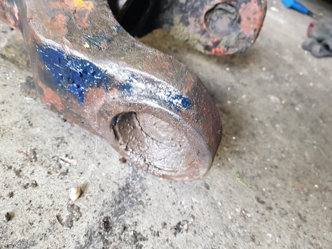 Case 1255 Xl Front Axle Housing, Beam 4448302024, 4468461008, 3229119r1 - Priekinė ašis - Žemės ūkio technika: foto 2 Case 1255 Xl Front Axle Housing, Beam 4448302024, 4468461008, 3229119r1 - Priekinė ašis - Žemės ūkio technika: foto 2