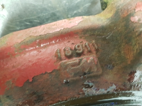 Case 395, 495, 595, 895, 3230, 4210, 4220 Front Axle Swivel Housing Rhs 311567a1 - Priekinė ašis - Traktorius: foto 4 Case 395, 495, 595, 895, 3230, 4210, 4220 Front Axle Swivel Housing Rhs 311567a1 - Priekinė ašis - Traktorius: foto 4