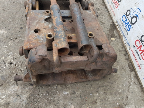 Case 5140, 5120, 5130 Pick Up Hitch For Parts 1974120c5, 1974107c5 - Rėmas/ Važiuoklė: foto 4 Case 5140, 5120, 5130 Pick Up Hitch For Parts 1974120c5, 1974107c5 - Rėmas/ Važiuoklė: foto 4